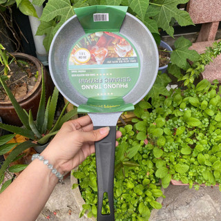 Chảo Chống Dính 20cm Dùng Cho Bếp Gas Và Bếp Hồng Ngoại, Chảo Chống Dính Đúc Nguyên Khối Phương Trang 20cm