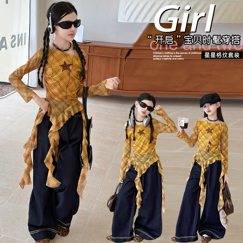 Áo thun dài tay thời trang cho bé gái Mùa xuân 2026 Phong cách mới Áo kẻ sọc trẻ em tua rua phong cách Hip-Hop hàng đầu