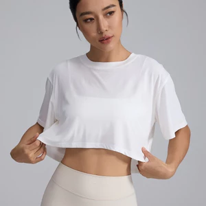 Áo Thun Thể Thao Tay Ngắn Dáng Rộng Năng Động Hợp Thời Trang Cho Bạn Gái