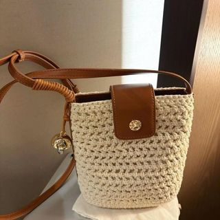 Túi Đeo Chéo Chio Phone Cói Dáng Dọc
