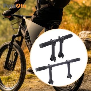 Xe đạp với tay lái mở rộng từ kim loại bền nhẹ, tăng cường ổn định khi di chuyển
