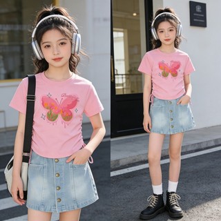 Bộ đồ hè cho bé gái 5–12 tuổi, áo dây rút + quần short denim, vải mềm, phong cách ngọt cá tính, phù hợp nhiều dịp.
