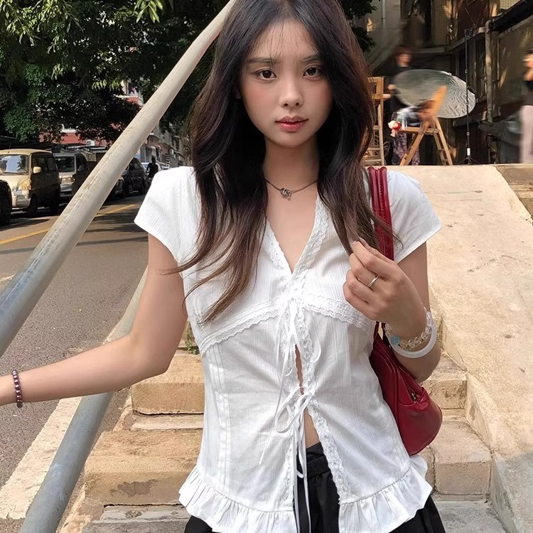 SUXI Áo sơ mi nữ ngắn tay cổ chữ V kiểu Pháp 260306