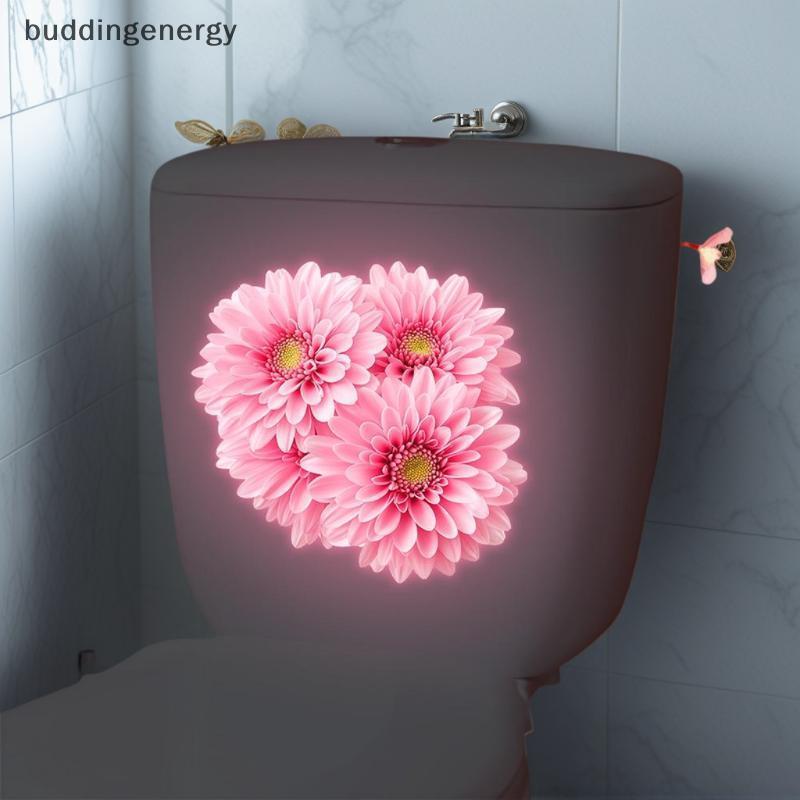 {BUDDI} Phòng tắm phát sáng Nhà vệ sinh Stier Đèn ngủ màu hồng Hoa cúc Vỏ bọc ghế vệ sinh Stier Tự dính Làm đẹp trang trí nội thất {buddingenergy}