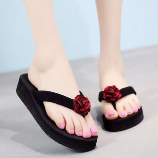 Dép Nữ Mùa Hè Flip-Flops Hoa Nhỏ Phiên Bản Hàn Quốc Cao Gót Phù Hợp Với Thời Trang Mặc Ngoài Mới Casual Wedge Flip-Flops Hợp Thời Trang