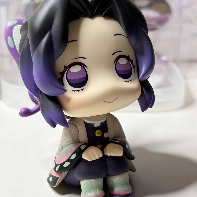 Demon Slayer Bướm Ninja Q Phiên Bản Hình Đầu Lớn Ngồi Tư Thế Ô Tô Khung Xe Mô Hình Đồ Trang Trí Bộ Sưu Tập Quà Tặng Sinh Nhật