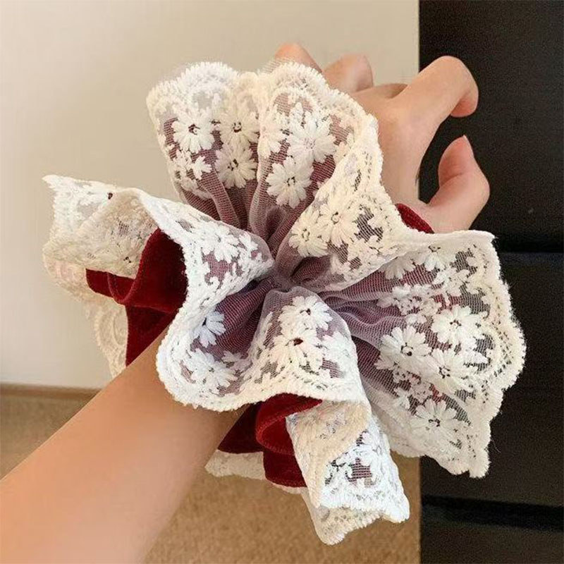 Ren Đỏ Phong Cách Hàn Quốc Cho Năm Mới - Phụ Kiện Tóc Cao Cấp