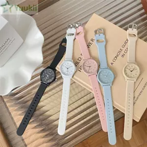 Đồng hồ đeo tay YUUKII, Đồng hồ thạch anh nhiều màu dành cho sinh viên, Đồng hồ thạch anh có dây đeo silicon có thể điều chỉnh thông thường