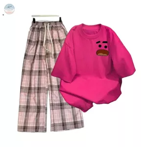 bộ đồ nữ Quần caro hồng+ Áo phông unisex tay lỡ cotton in hình dễ thương-quanao94