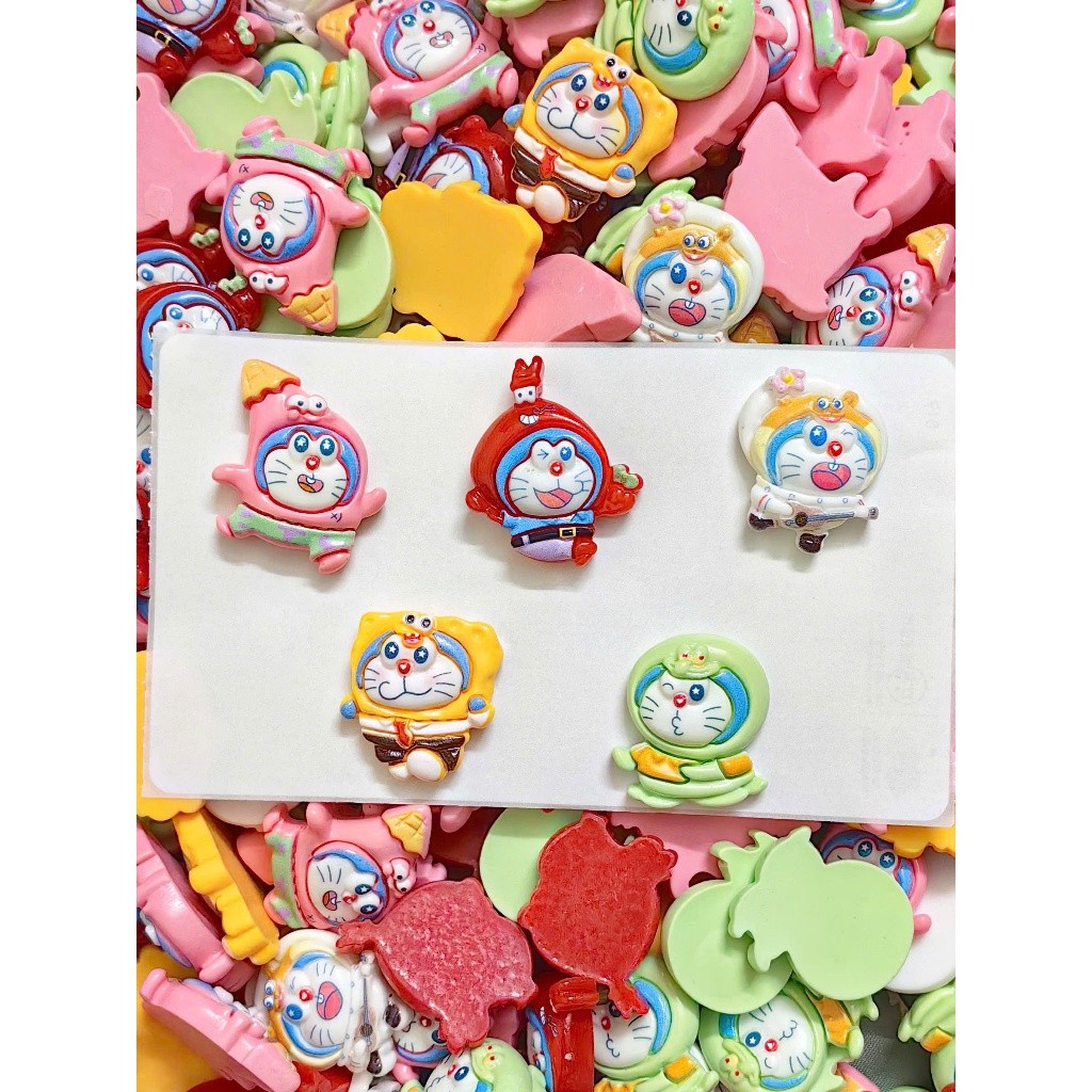 Set Charm Doraemon Hóa Trang Baby Cute – Doraemon Đội Mũ, Cosplay Màu Sắc, Charm Gắn Dép DIY Dễ Thương Hot Trend