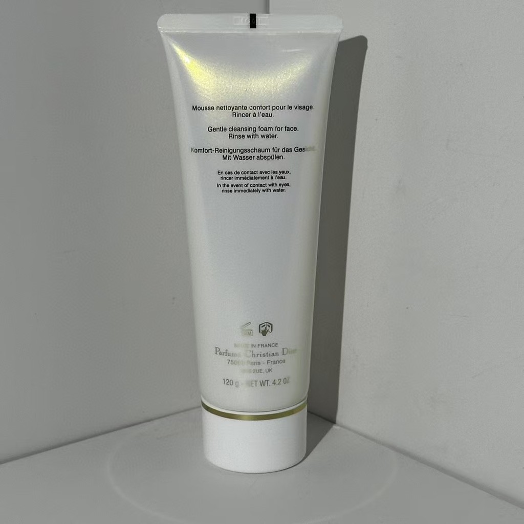 Yolo ❤Sữa rửa mặt chiết xuất hoa hồng DIO Flower Secret 120g Mỹ phẩm không gây kích ứng nhẹ