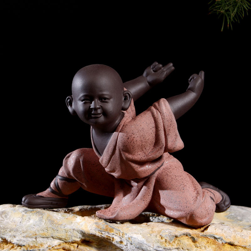 Zisha Trà Thú Cưng Đồ Trang Trí Lớn Kung Fu Kid Gốm Nhân Vật Nhà Sư Nhỏ Thủ Công Trang Trí 26.3.19 WEHU