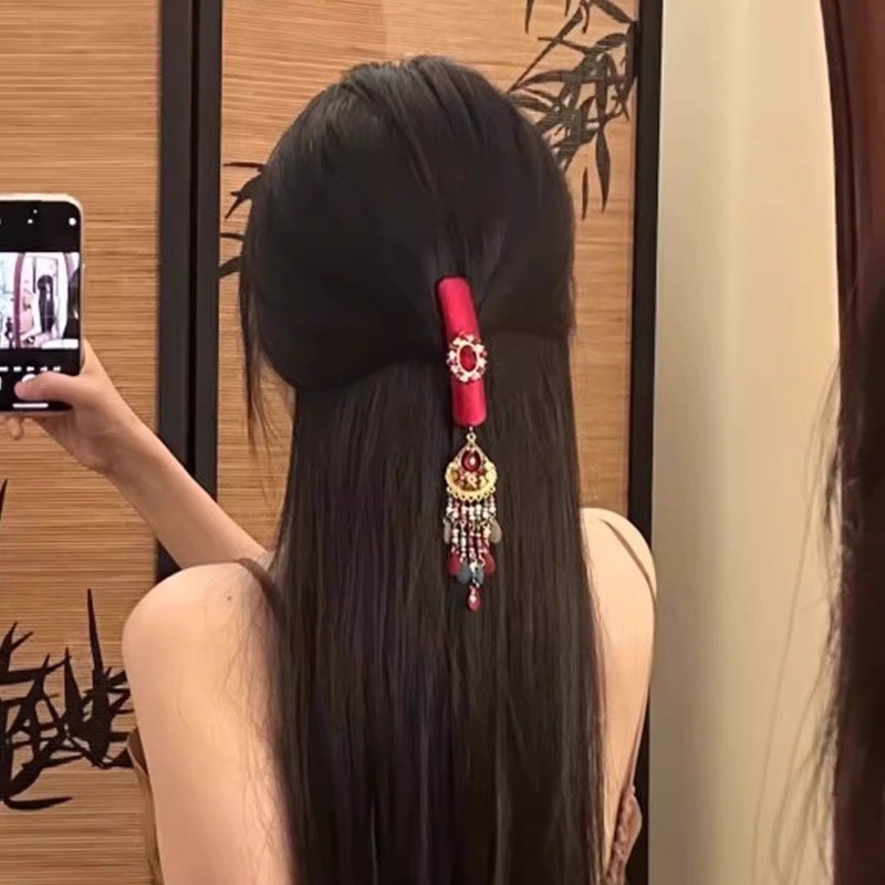 Kẹp Tóc Tua Rua Màu Đỏ Phong Cách Truyền Thống Trung Quốc - Phụ Kiện Thời Trang Dành Cho Nữ