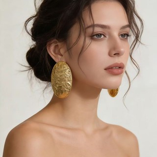 1 đôi bông tai mới thời trang và sang trọng