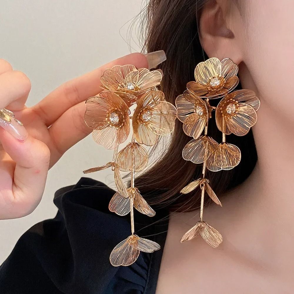 Bông tai cổ điển FANSIN, Bông tai rỗng màu vàng hoa, Thiết kế dài phóng đại Bông tai hoa hồng Boho Phụ kiện cá tính