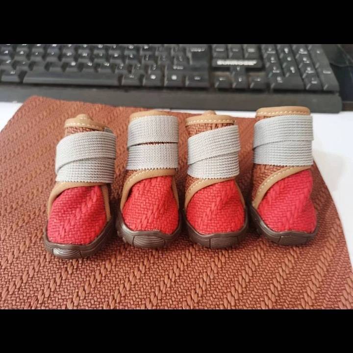 【Ready Stock】 Waterproof Anti-Drop Soft Bottom Dog Shoes Big Brother Corgi/French Bulldog Golden Retriever plus Velvet Pet Shoes Anti-Drop Set of Four fh7Q