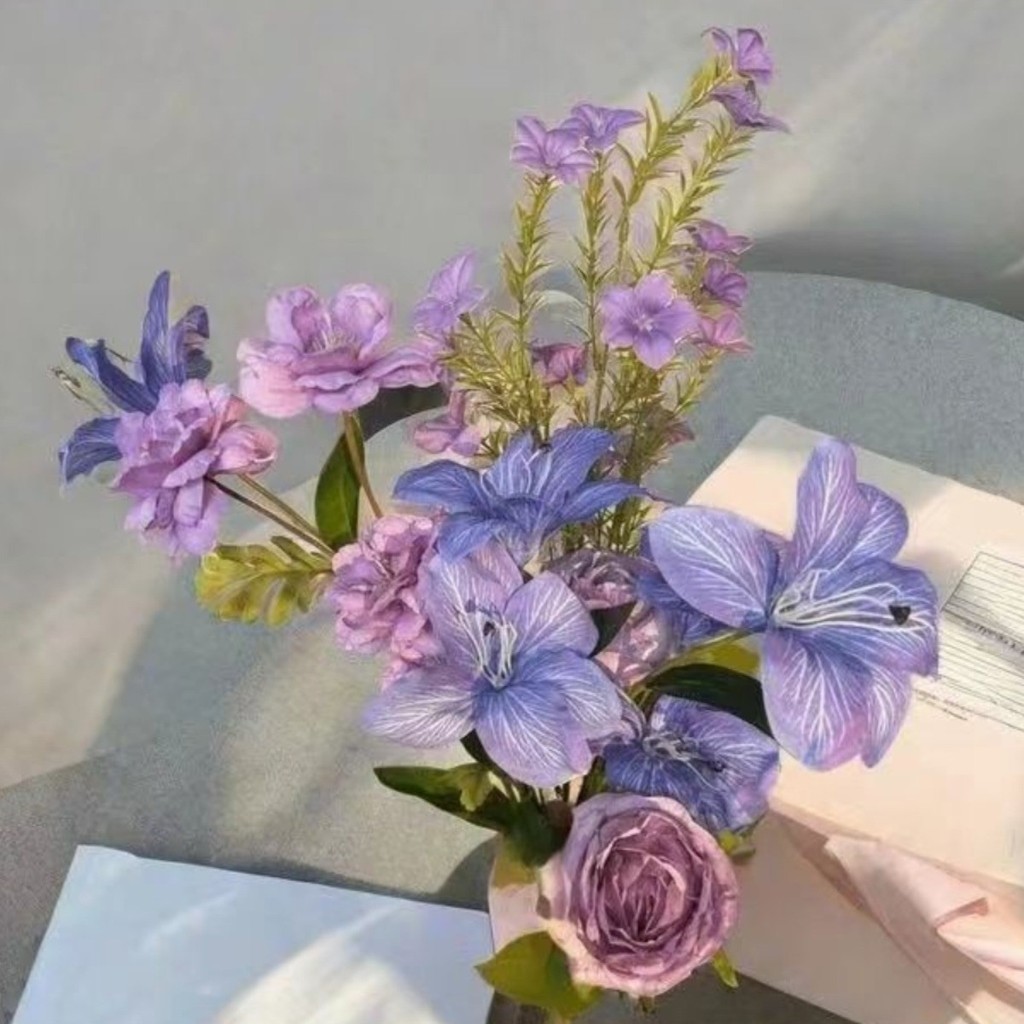 Hoa giả phong cách Khu vườn Monet tím cao cấp - Set hoa lụa decor nghệ thuật, trang trí cửa hàng & Phụ kiện chụp ảnh (Kèm Bình/Ruy băng)