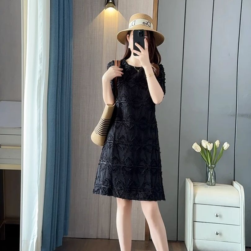 Đầm nữ mùa hè phong cách sang trọng nhẹ nhàng, kiểu dáng nhỏ gọn, thiết kế Pháp mới, có tua rua, ren