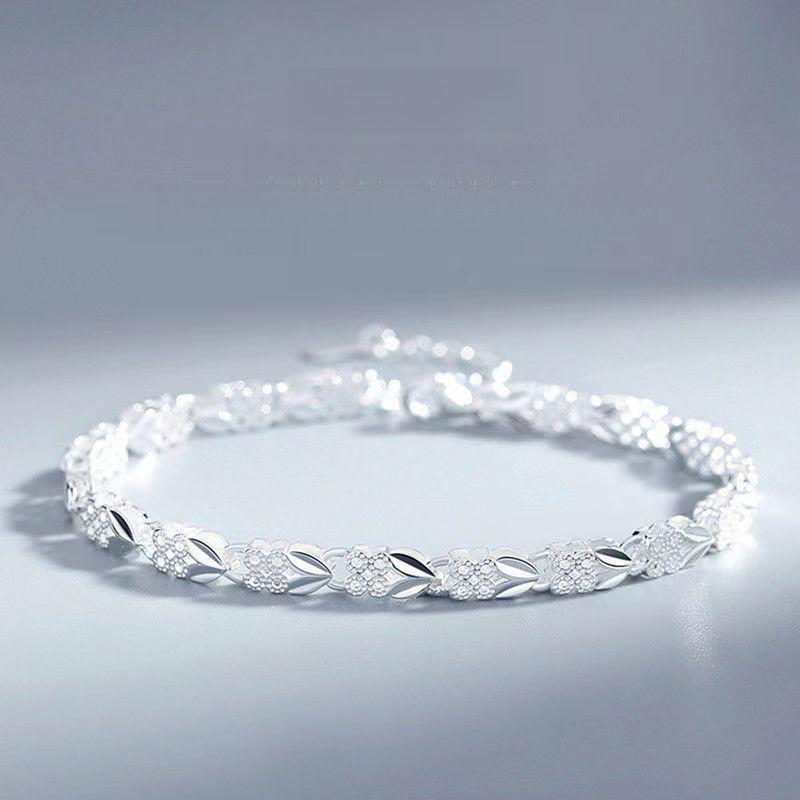 Vòng tay nữ thiết kế bốn leaf clover bằng bạc, vẻ đẹp ngọt ngào