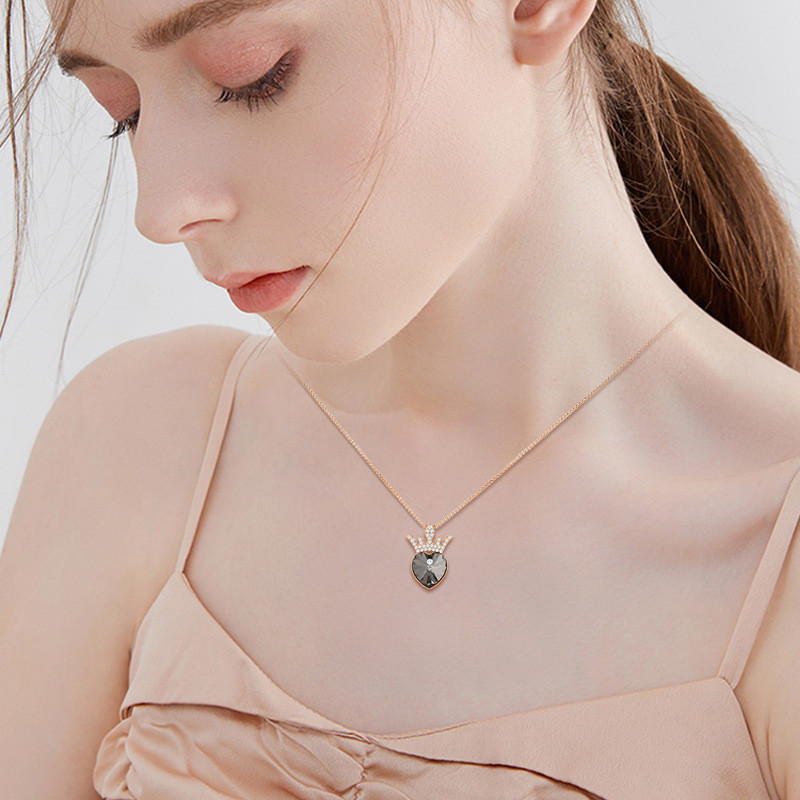 Chuỗi xương đòn pha lê hình trái tim đơn giản đa năng