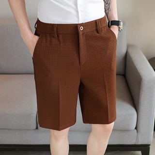 Quần shorts mới dành cho nam, thiết kế năm túi, vừa vặn và mỏng nhẹ.