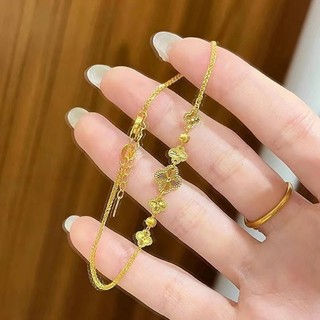 Vòng tay thiết kế mới với họa tiết bốn lá cỏ ba lá, sang trọng và tinh tế