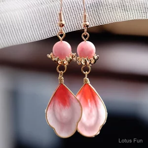 Bông tai hạt ngọc hồng handmade phong cách retro sườn xám Hanfu, màu sắc nhung hoa tươi sáng