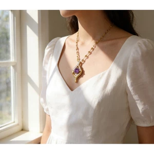 Trâm Cài và Mặt Dây Chuyền Titan Zircon Pha Lệ Đa Năng