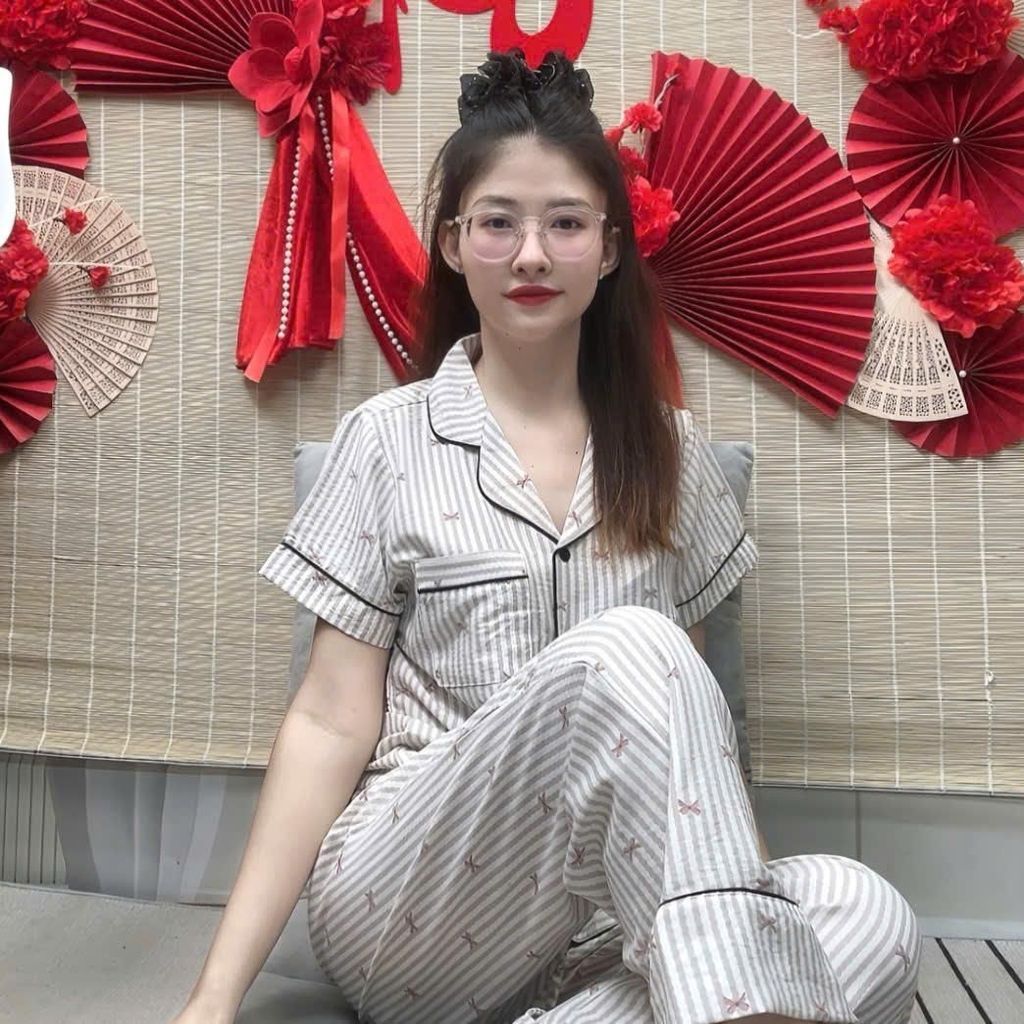 Set Bộ Pyjama Tay Ngắn Quần Dài Vải Cotton Hàn Cao Cấp Cho Khách Từ 45 -> 69kg Chất Liệu Mềm Mịn Thấm Hút Mồ Hôi Tốt