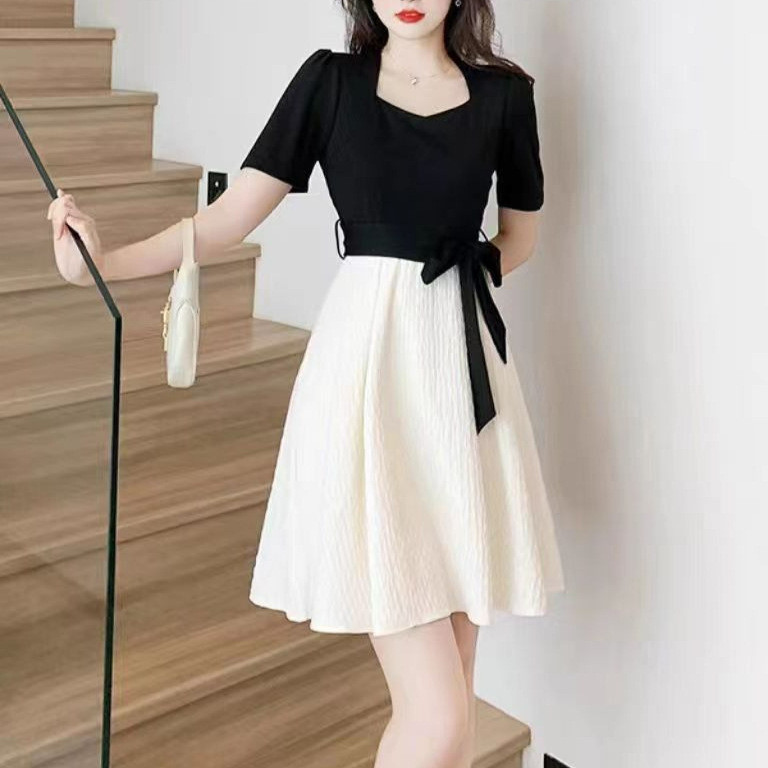 Đầm A-Line Cổ Vuông ,phong cách cổ điển,ôm eo tôn dáng,đi làm, đi chơi đều đẹp
