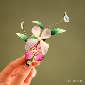 Kẹp tóc handmade Lily of the Valley với cánh hoa hồng, phong cách cổ điển, phù hợp với hanfu và mũ đội đầu