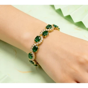 Vòng cổ nữ tinh tế với thép titan và đá quý xanh zircon, phong cách cổ điển