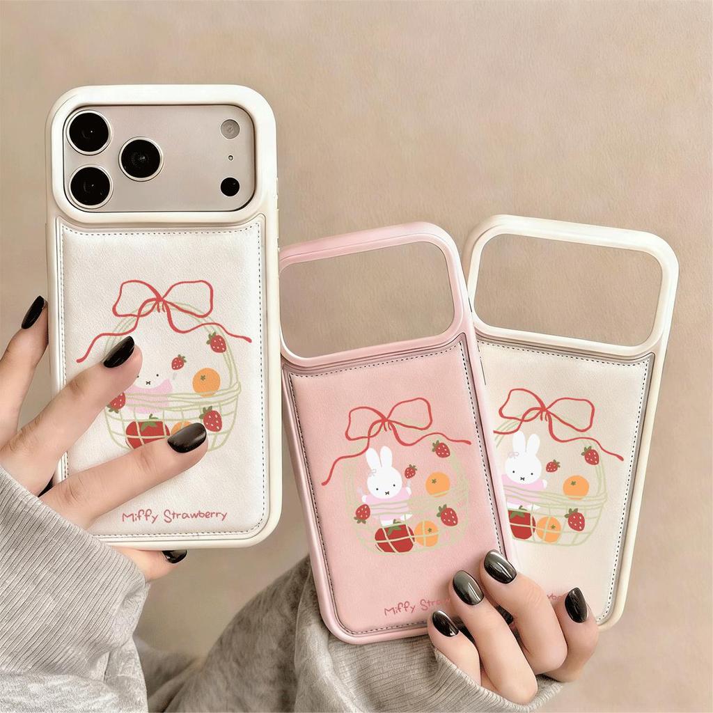 Strawberry Bow phù hợp cho trường hợp iPhone 17Pro 15plus Nhật Bản Hàn Quốc 1312pro cá tính 11 lỗ lớn