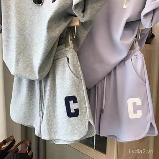 Áo thun và quần short thể thao phiên bản Hàn Quốc chất lượng chính hãng, phù hợp mặc hàng ngày vào mùa hè.