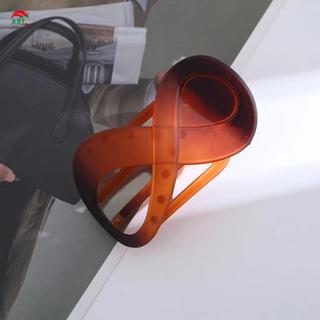 Kẹp vuốt tóc xoắn giữ chắc chắn, chống trơn trượt, phù hợp tạo kiểu cho tóc dày và xoăn