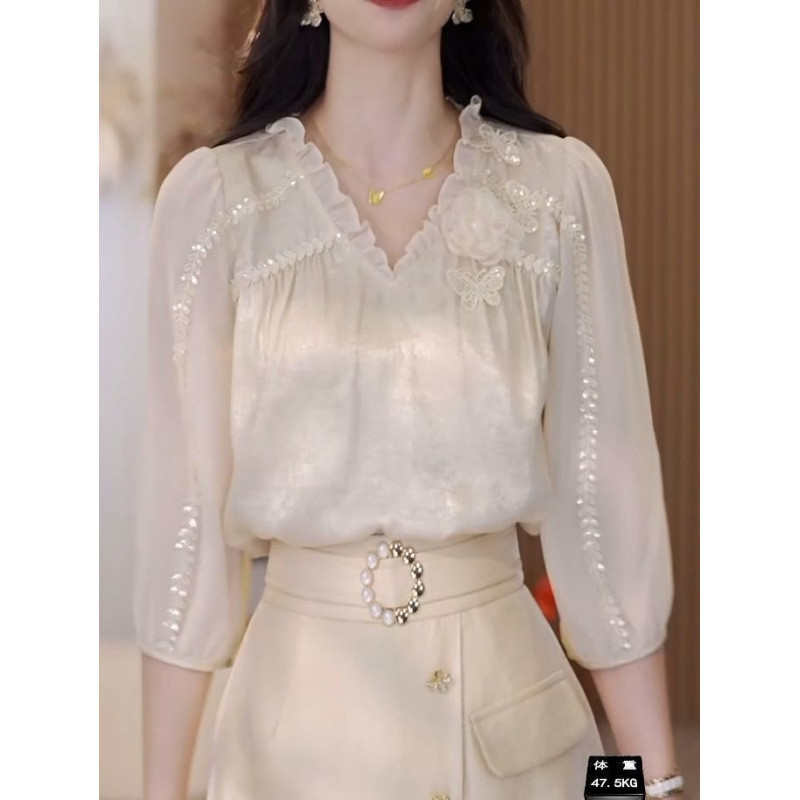 Áo sơ mi cơ bản thanh lịch và thời trang, mẫu mới mùa xuân, gọn gàng, trẻ trung, giảm tuổi, tôn dáng, đa năng.