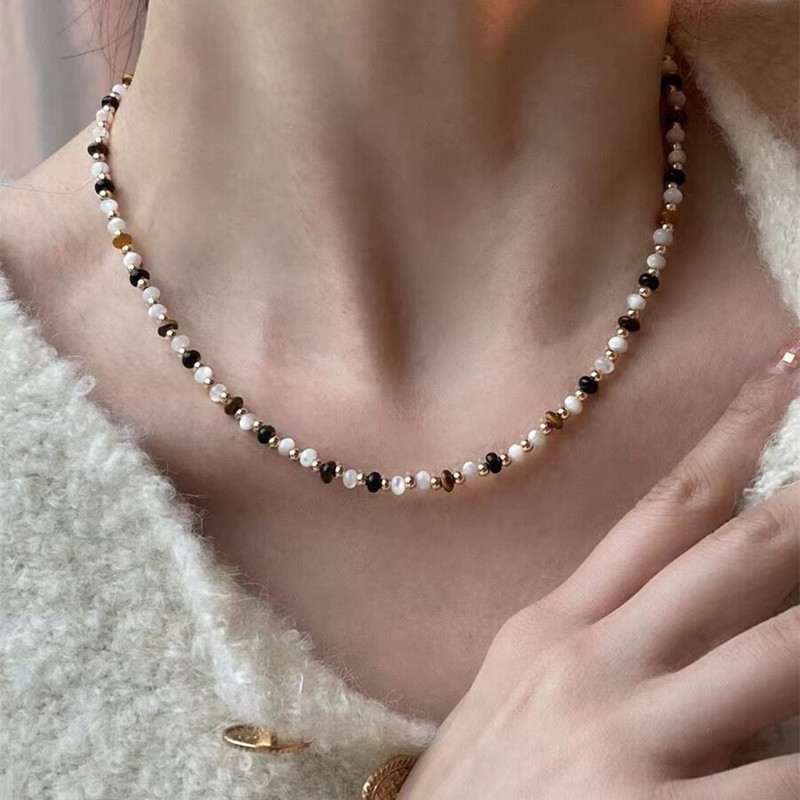 Vòng cổ nhiều lớp đính cườm đá mắt hổ Melard
