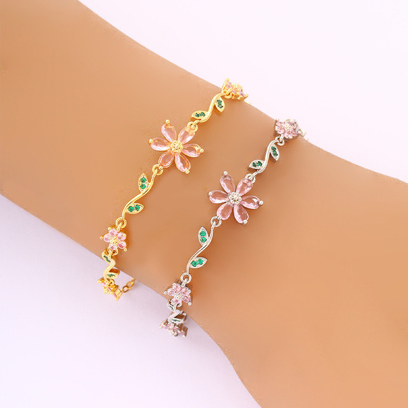 Vòng tay hoa Zircon tinh tế và ngọt ngào