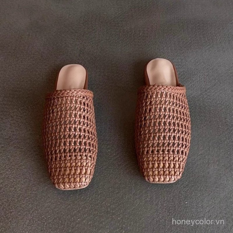2026 Phong Cách Mới Dệt Rỗng Ra ClosedToe Mules Cho Nữ Mùa Hè FlatToed Dép Thời Trang