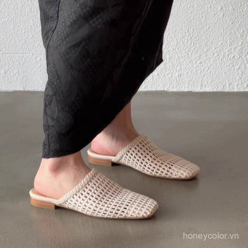 2026 Phong Cách Mới Dệt Rỗng Ra ClosedToe Mules Cho Nữ Mùa Hè FlatToed Dép Thời Trang