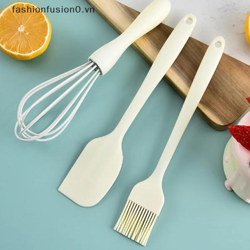 [FHF] Bộ 3 Dụng Cụ Nướng Bánh Silicon Cấp Thực Phẩm Chịu Nhiệt: Kem, Cạp, Đánh Trứng, Bàn Chải, MỚI