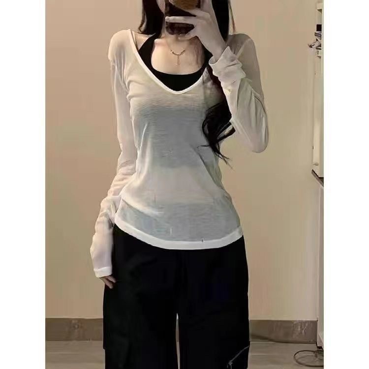 Mùa Hè Niche Bên Trong Dây Áo Vest Thời Trang Hàng Đầu Hai Mảnh Phù Hợp Với Tinh Khiết Desire Phong Cách Phù Hợp Với Cổ Chữ V Mỏng Áo Thun Nữ