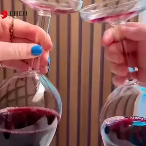 Cốc đựng cốc lật ngược sáng tạo Tiệc vui nhộn Đồ thủy tinh Sáo cưới Kính đảo ngược Borosilicate cao VN