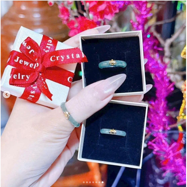 NHẪN LAM NGỌC BỌC SEN VÀNG 10K