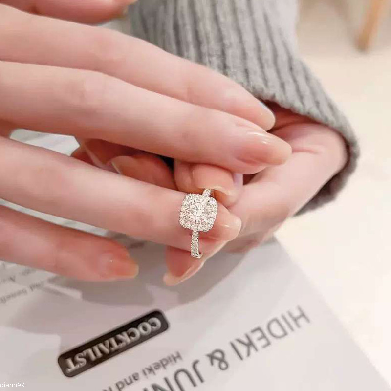 Women's Moissanite Ring, adjustable by Qiann