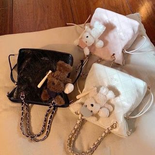 Túi Chio Hobo Rút Eo Trám Charm Gấu Bóng Chày