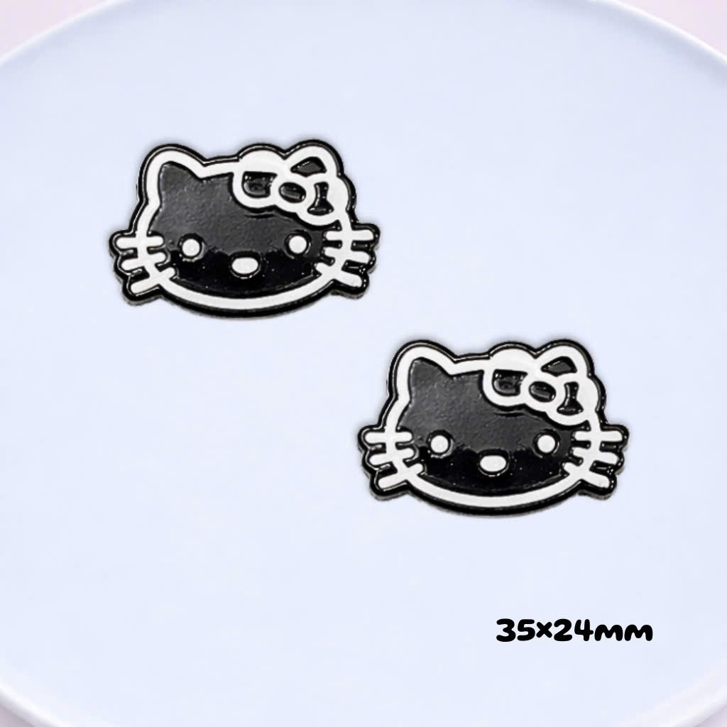 Set charm Hello Kitty 8 món Smile đen