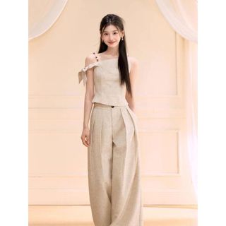 Set đồ nữ áo lệch vai đính nơ + quần suông ống suông HB.Stuido S105