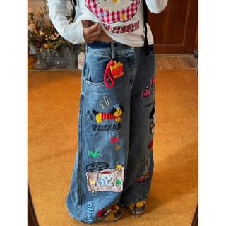 Quần jean phong cách mới với thiết kế độc đáo, phù hợp unisex cao cấp