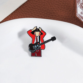 Ba lô và quần áo retrorock AC/DC với hình ảnh Angus Young, phù hợp cho người yêu nhạc